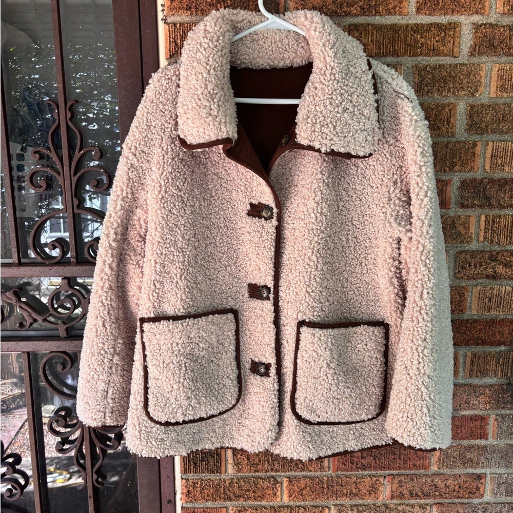 Lucky Brand Reversable Teddy Sherpa Coat w/ Contrasting Trim  Brown & Off white